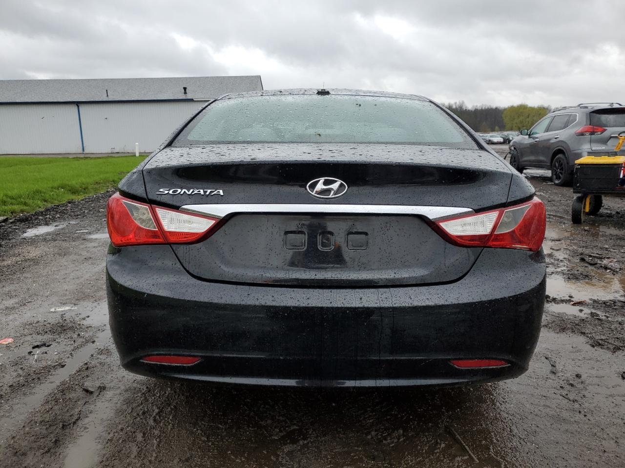 Lot #2521311291 2013 HYUNDAI SONATA GLS