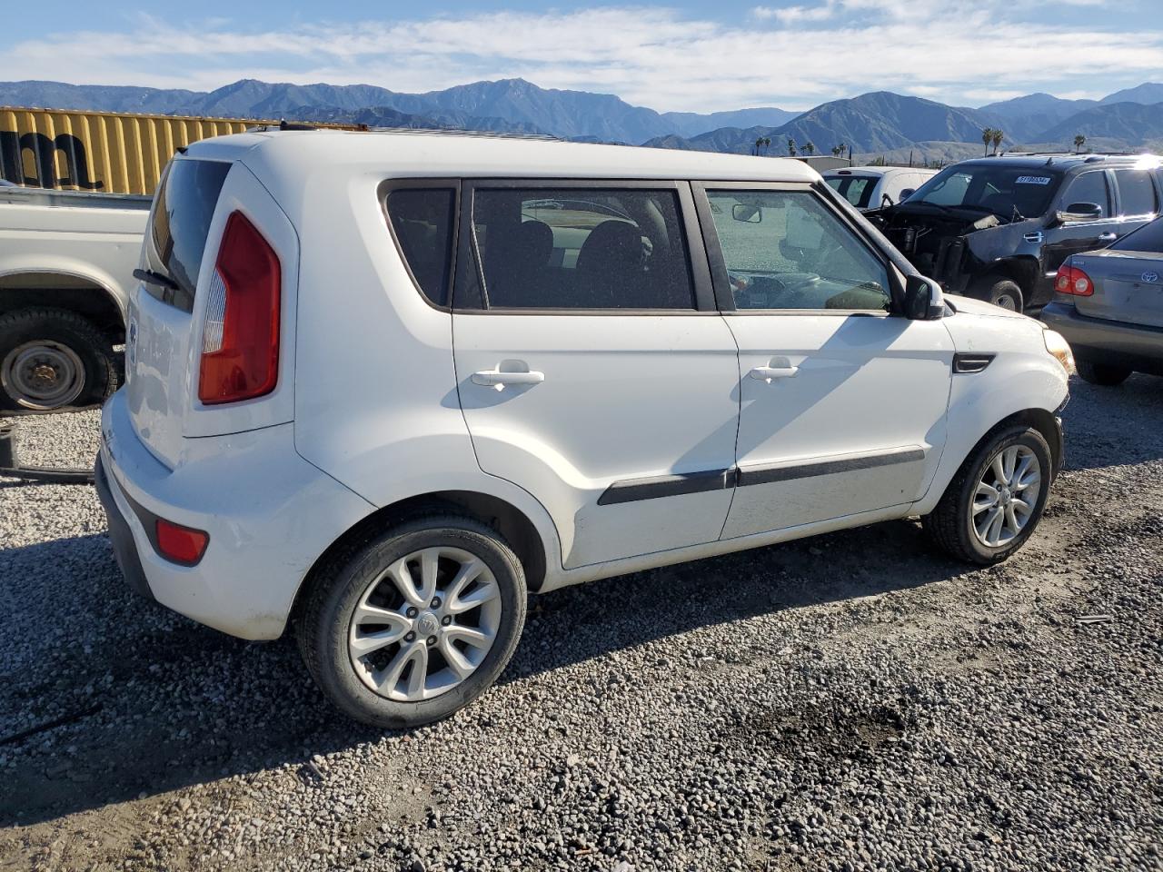 KNDJT2A67C7405732 2012 Kia Soul +