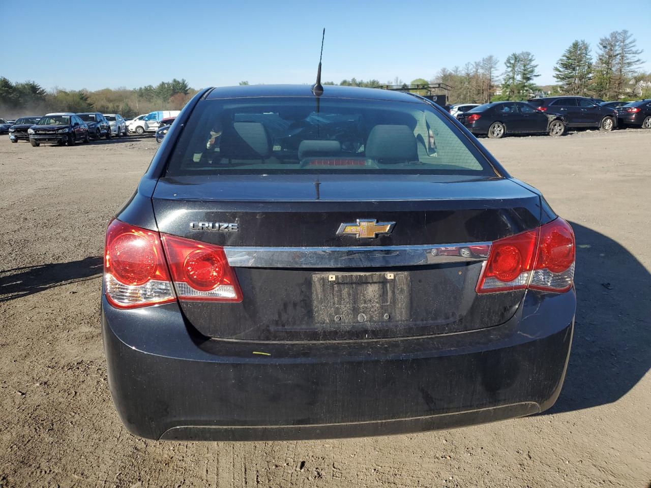 1G1PD5SH2B7181592 2011 Chevrolet Cruze Ls