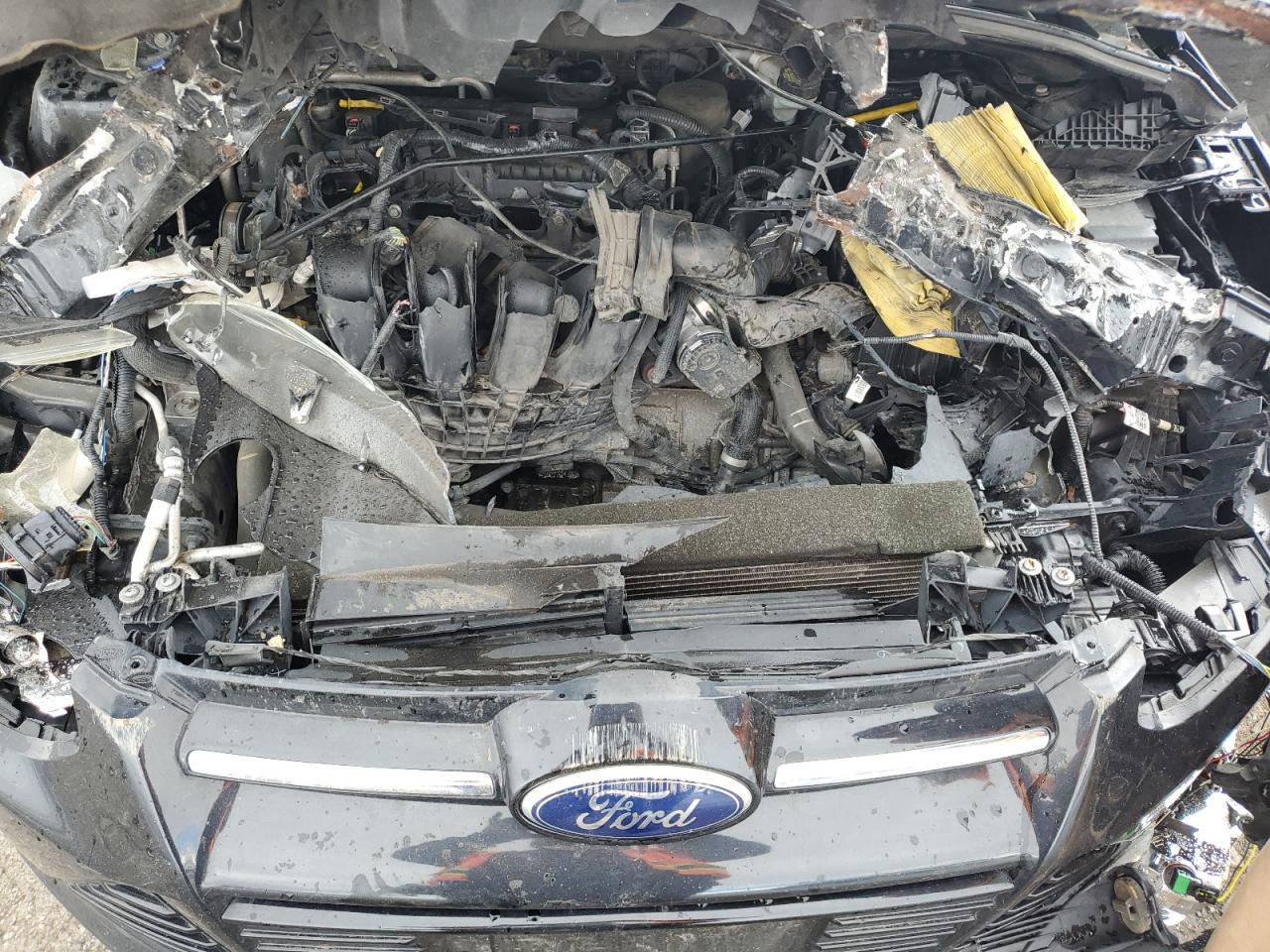 1FADP3J2XEL101802 2014 Ford Focus Titanium