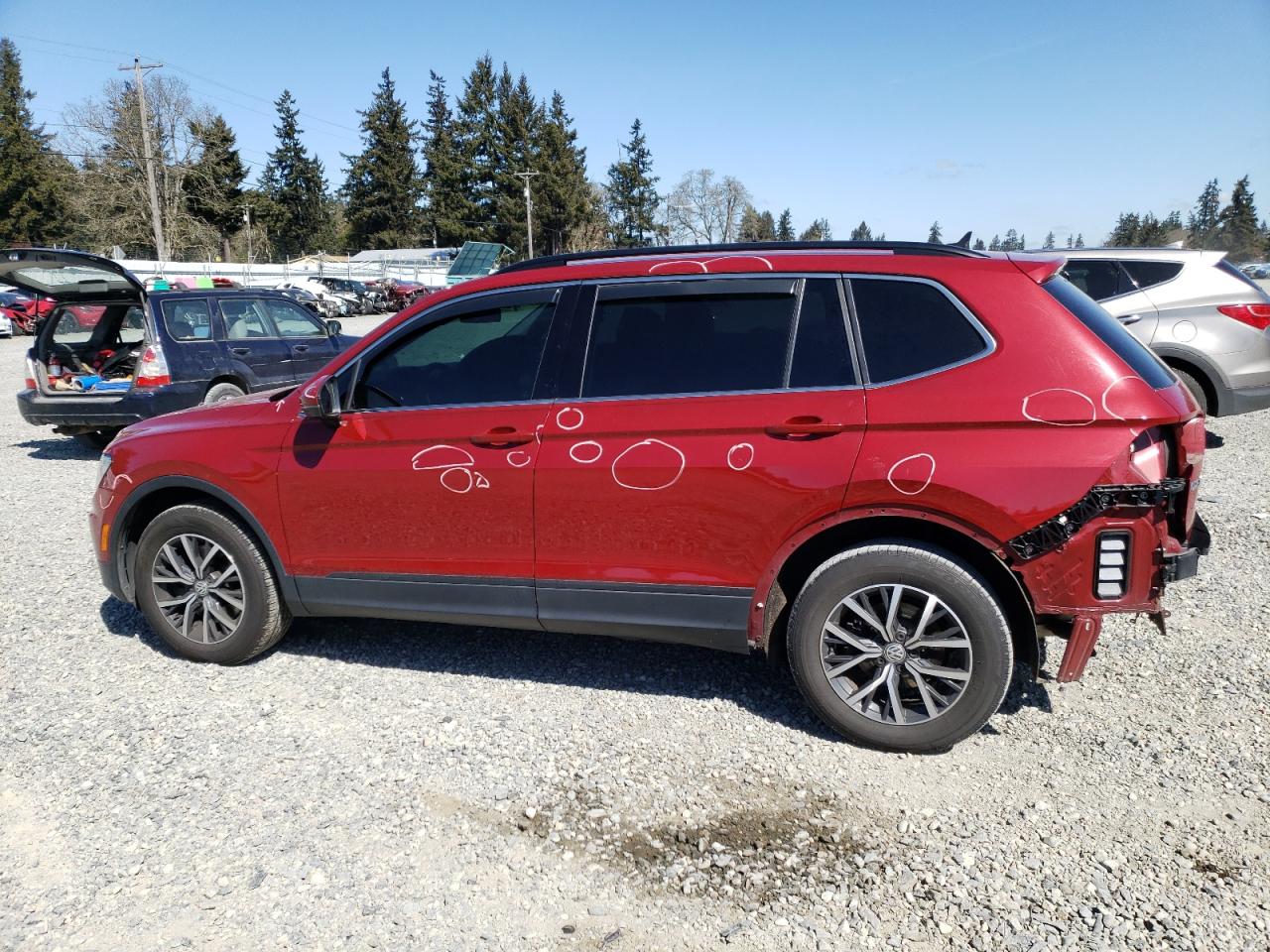 3VV3B7AX4KM095658 2019 Volkswagen Tiguan Se