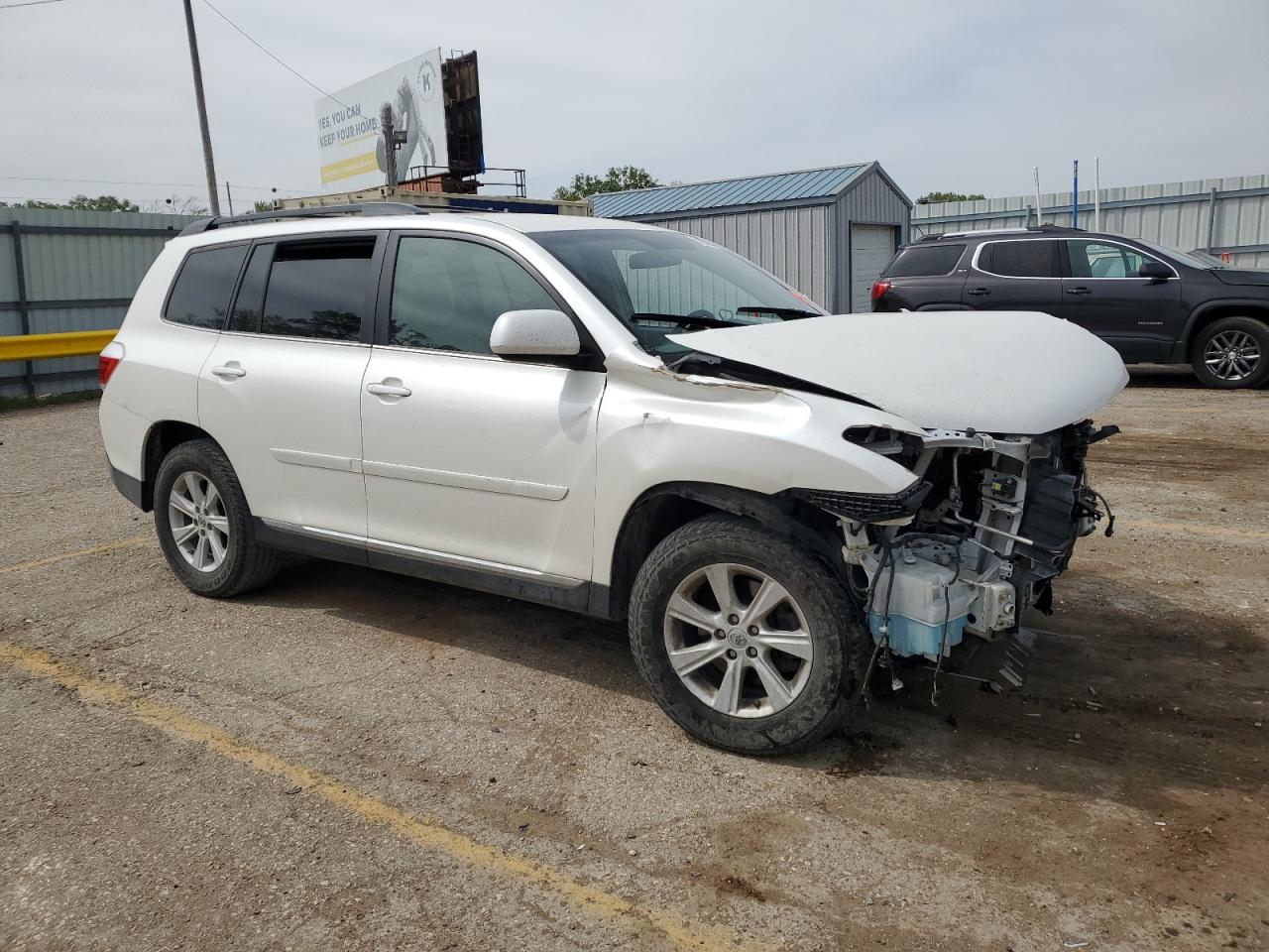 5TDBK3EH1DS235397 2013 Toyota Highlander Base