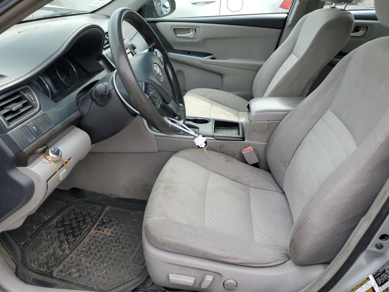 4T4BF1FK8FR476425 2015 Toyota Camry Le