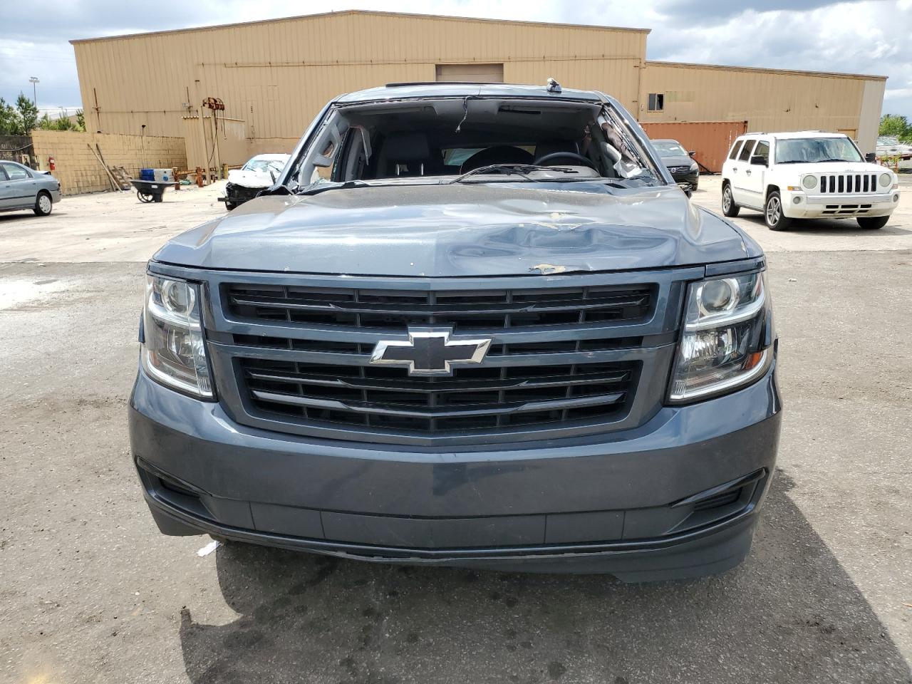 2019 Chevrolet Suburban C1500 Lt vin: 1GNSCHKC7KR251805