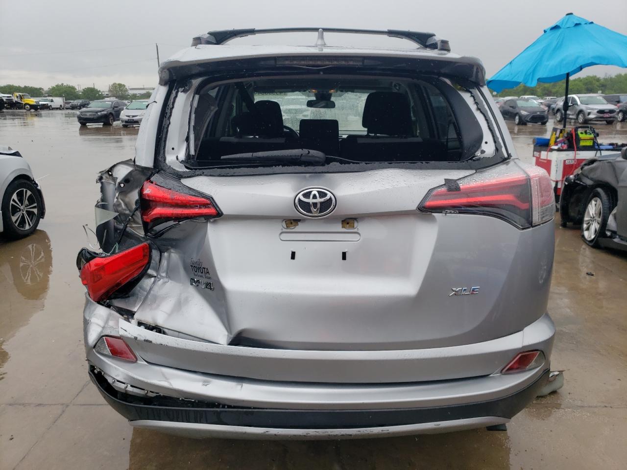 2018 Toyota Rav4 Adventure vin: JTMWFREV8JJ159975