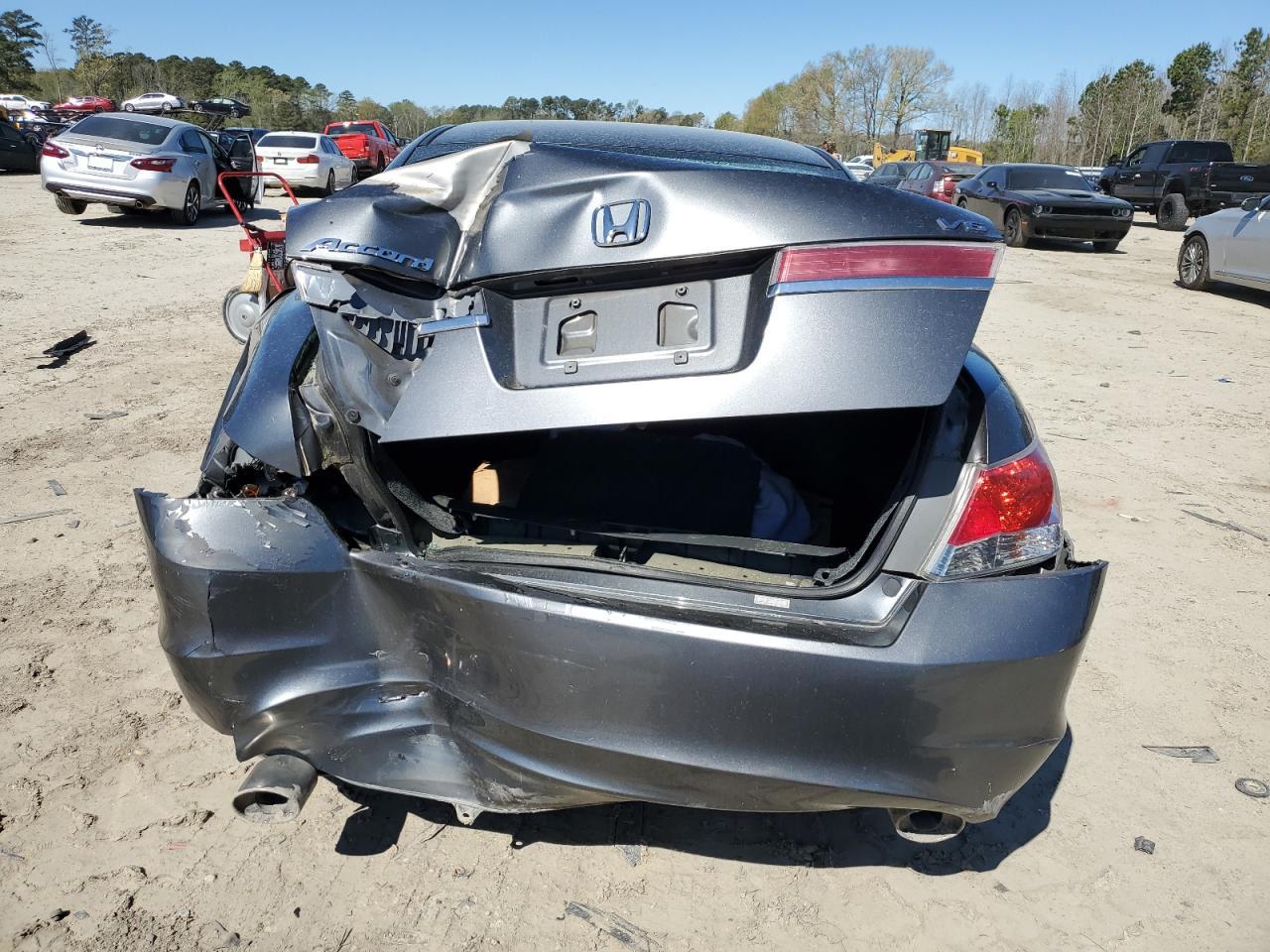 1HGCP3F71BA000439 2011 Honda Accord Ex