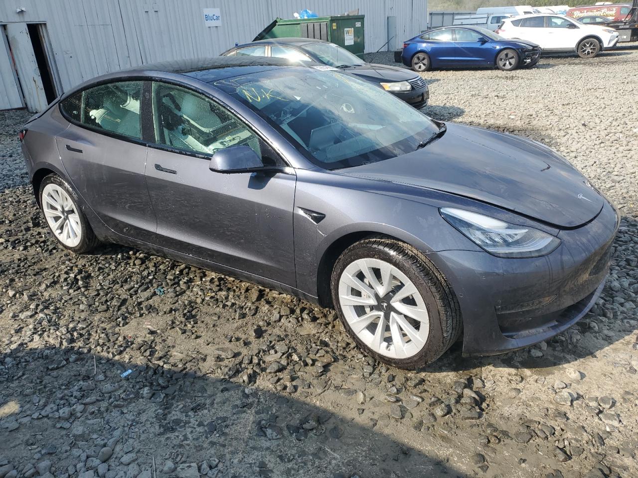 5YJ3E1EB3NF260318 2022 Tesla Model 3