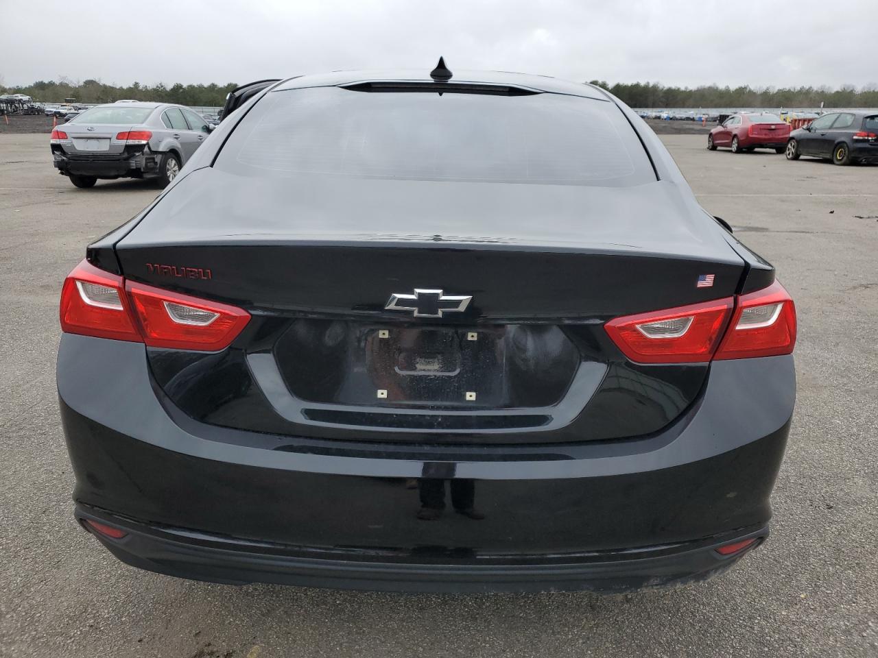 1G1ZD5STXJF294417 2018 Chevrolet Malibu Lt