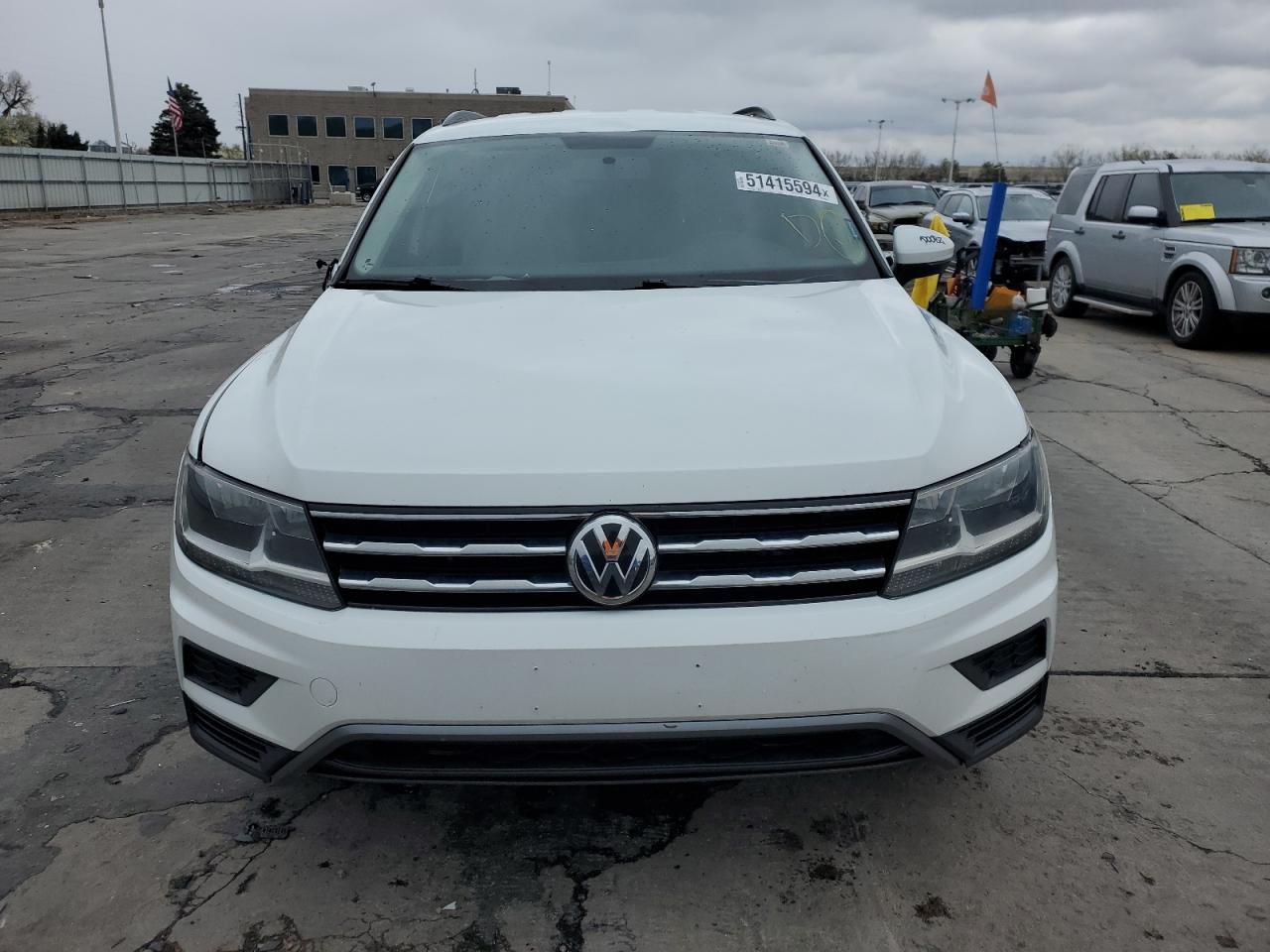 3VV0B7AX6KM109952 2019 Volkswagen Tiguan S