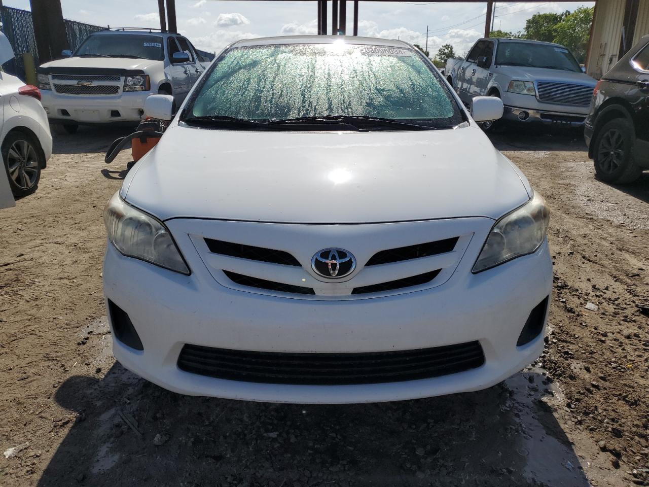 2T1BU4EEXBC730290 2011 Toyota Corolla Base