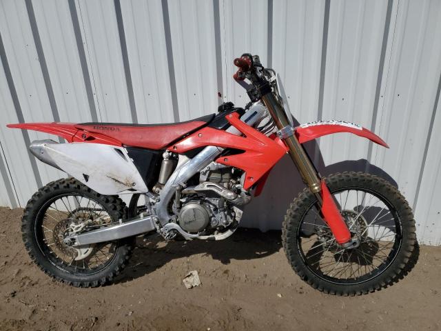 HONDA CRF450 R 2005 red moto cro gas JH2PE05325M303565 photo #1