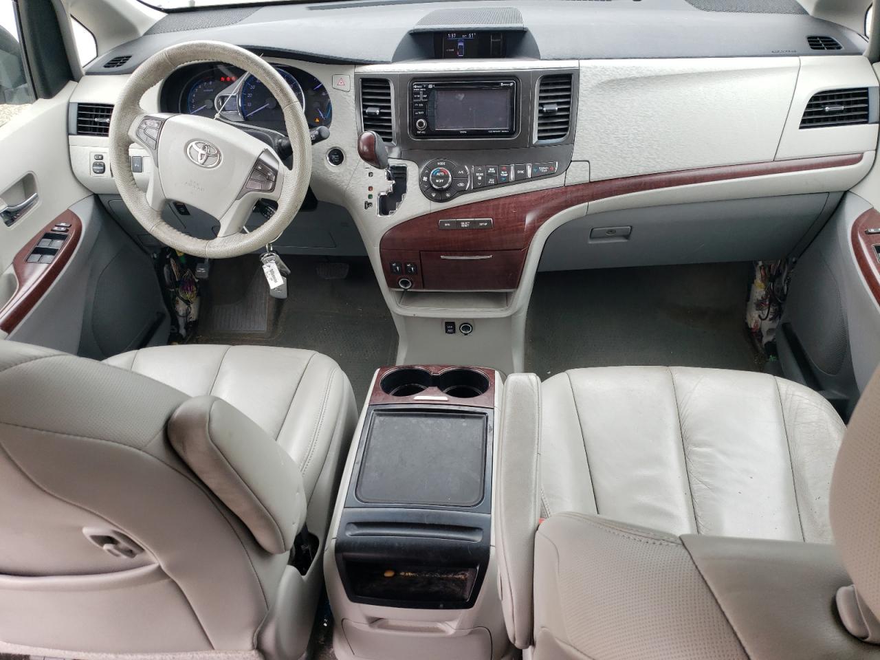 5TDYK3DC6DS297183 2013 Toyota Sienna Xle