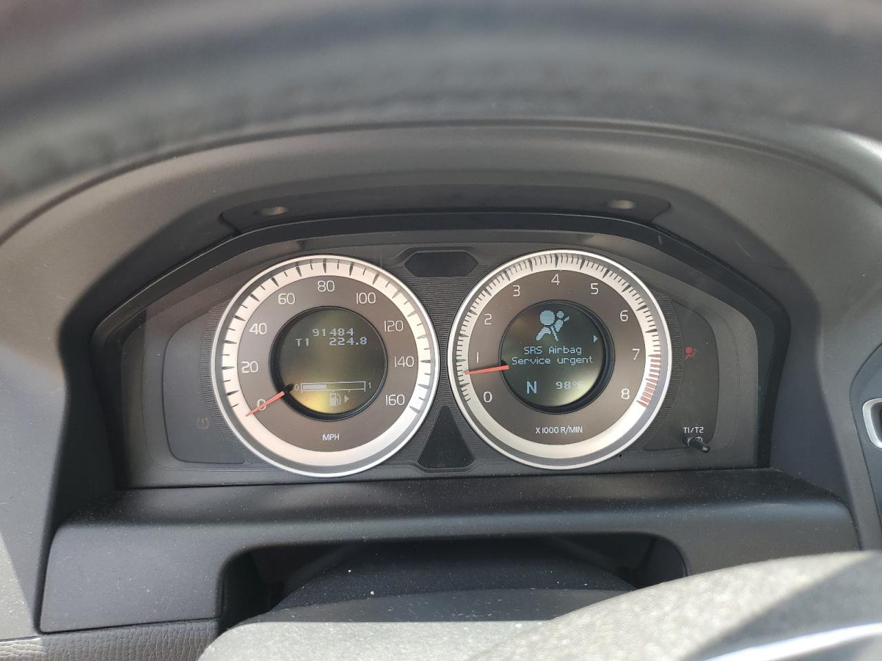 YV4952DLXD2452764 2013 Volvo Xc60 3.2