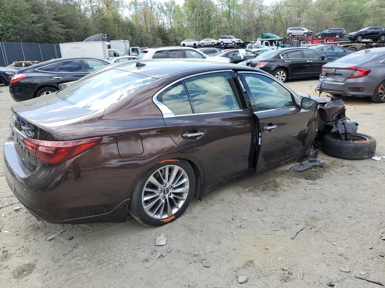 JN1EV7AR3JM431572 2018 Infiniti Q50 Luxe