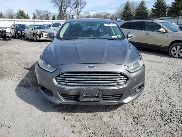 Lot #2489587294 2013 FORD FUSION SE salvage car