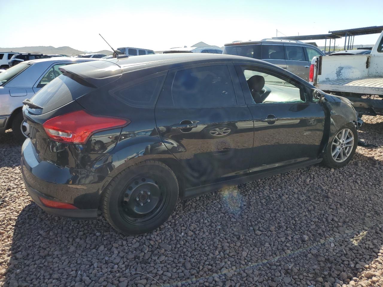 1FADP3K20HL285893 2017 Ford Focus Se