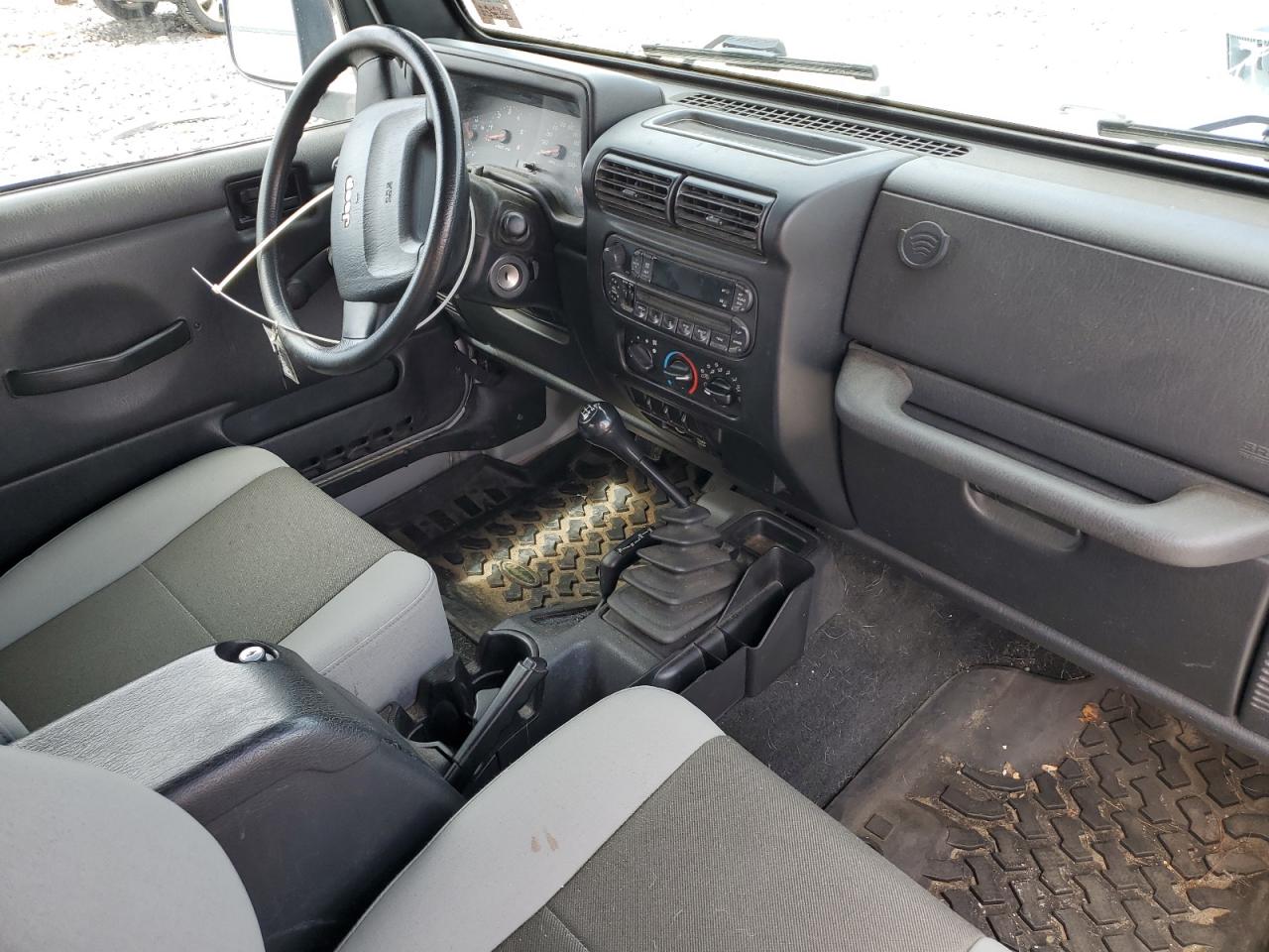 1J4FA49S44P798061 2004 Jeep Wrangler / Tj Sport