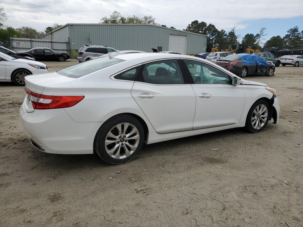 KMHFG4JGXCA152998 2012 Hyundai Azera Gls