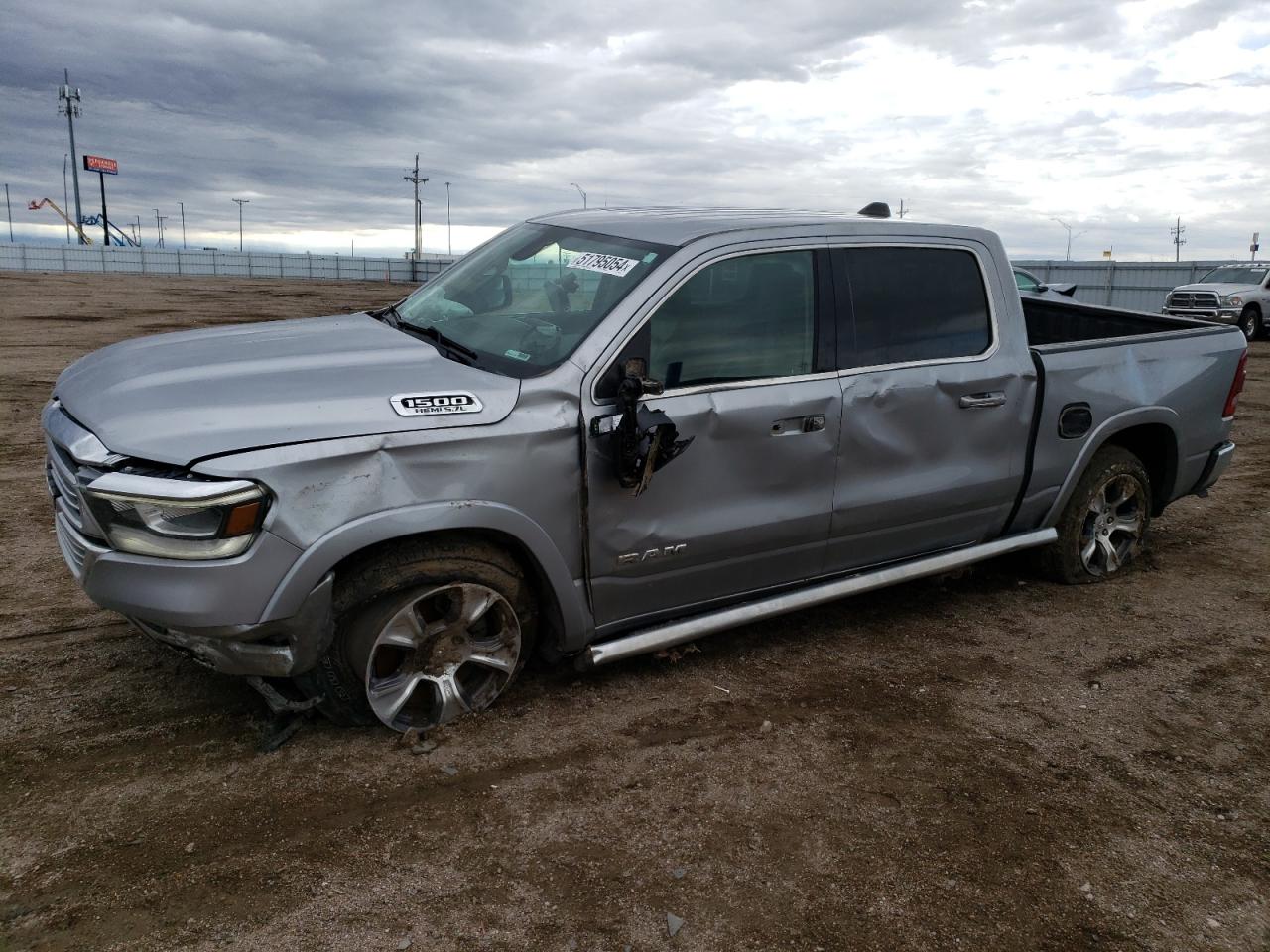 2019 Ram 1500 Laramie vin: 1C6SRFJT2KN863020