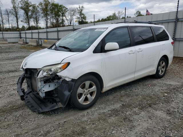 Lot #2443447706 2011 TOYOTA SIENNA LE salvage car