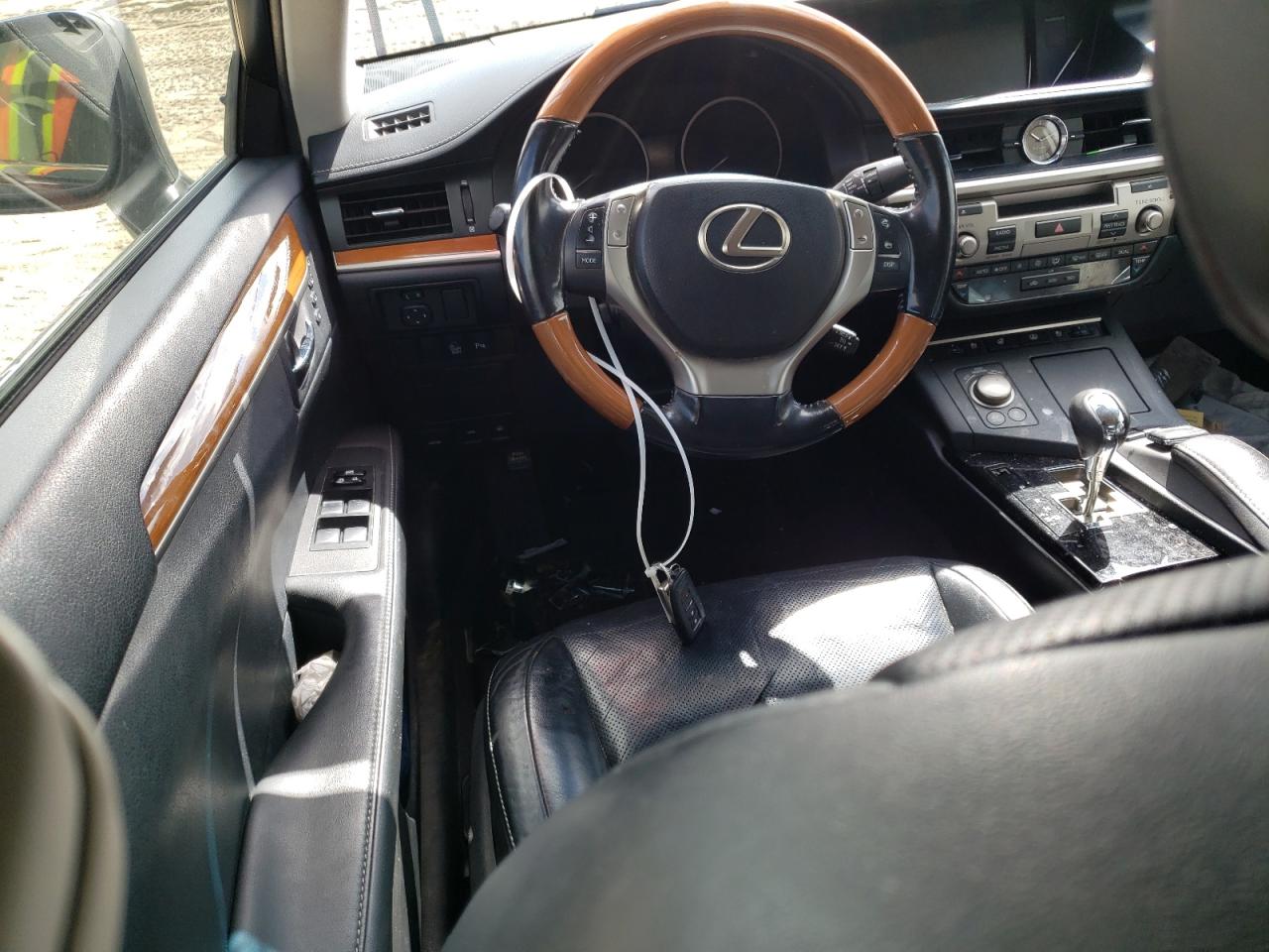 JTHBW1GG9F2099204 2015 Lexus Es 300H