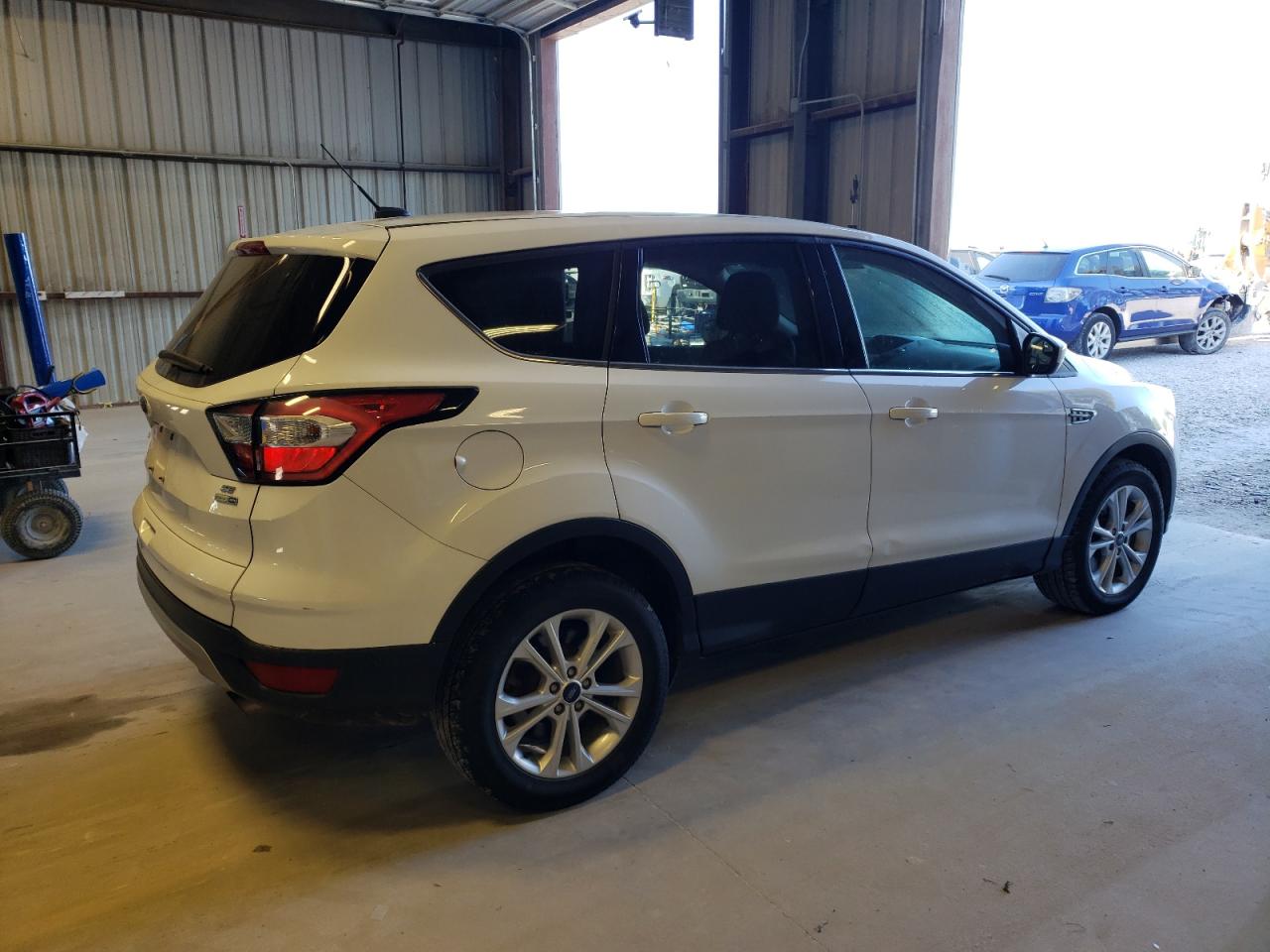 1FMCU9G94HUC97266 2017 Ford Escape Se