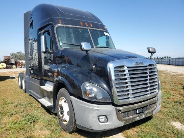 Lot #2487187754 2019 FREIGHTLINER CASCADIA 1 salvage car