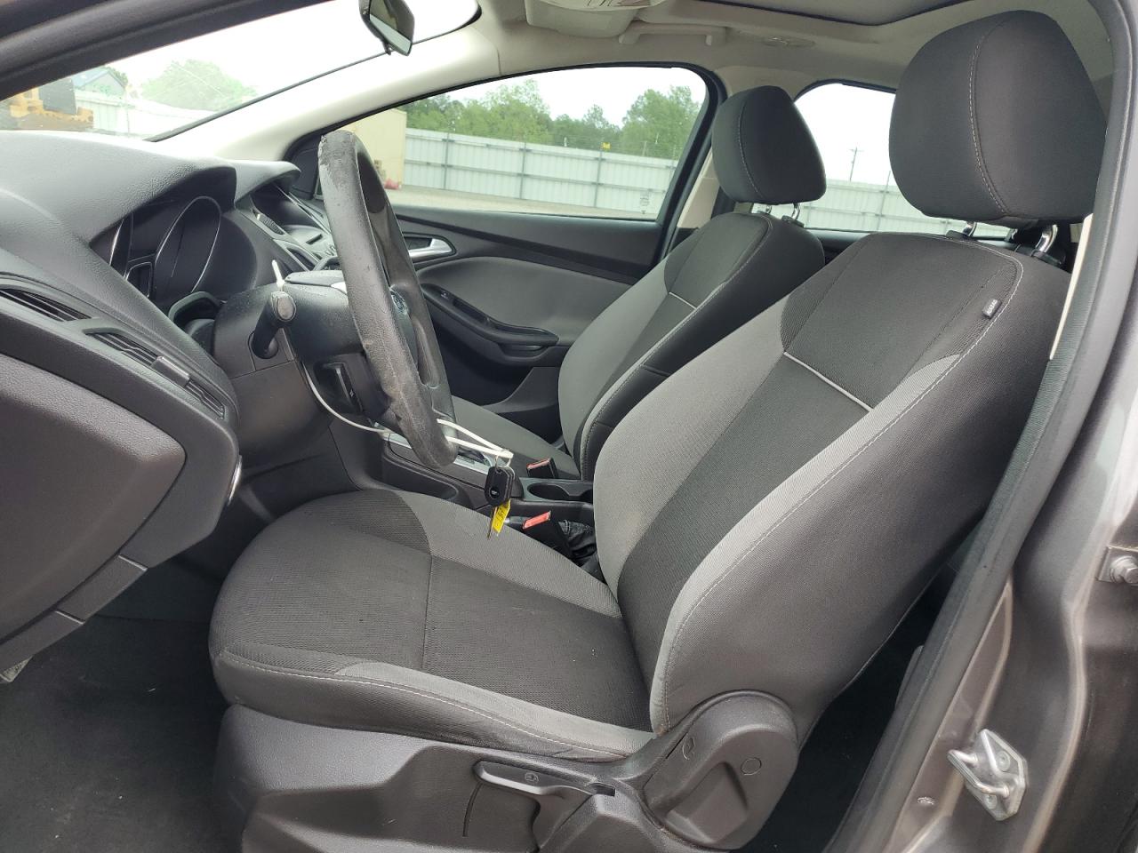 1FADP3K24EL335979 2014 Ford Focus Se