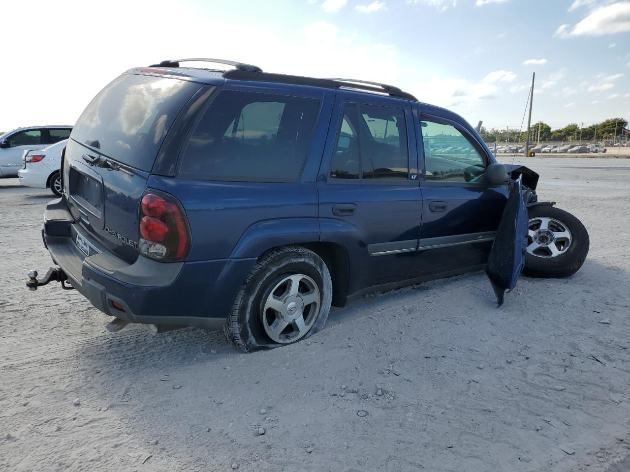 1GNDT13S422174664 2002 Chevrolet Trailblazer