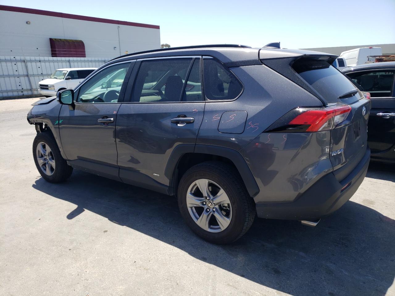 2022 Toyota Rav4 Xle vin: 4T3RWRFV1NU067237