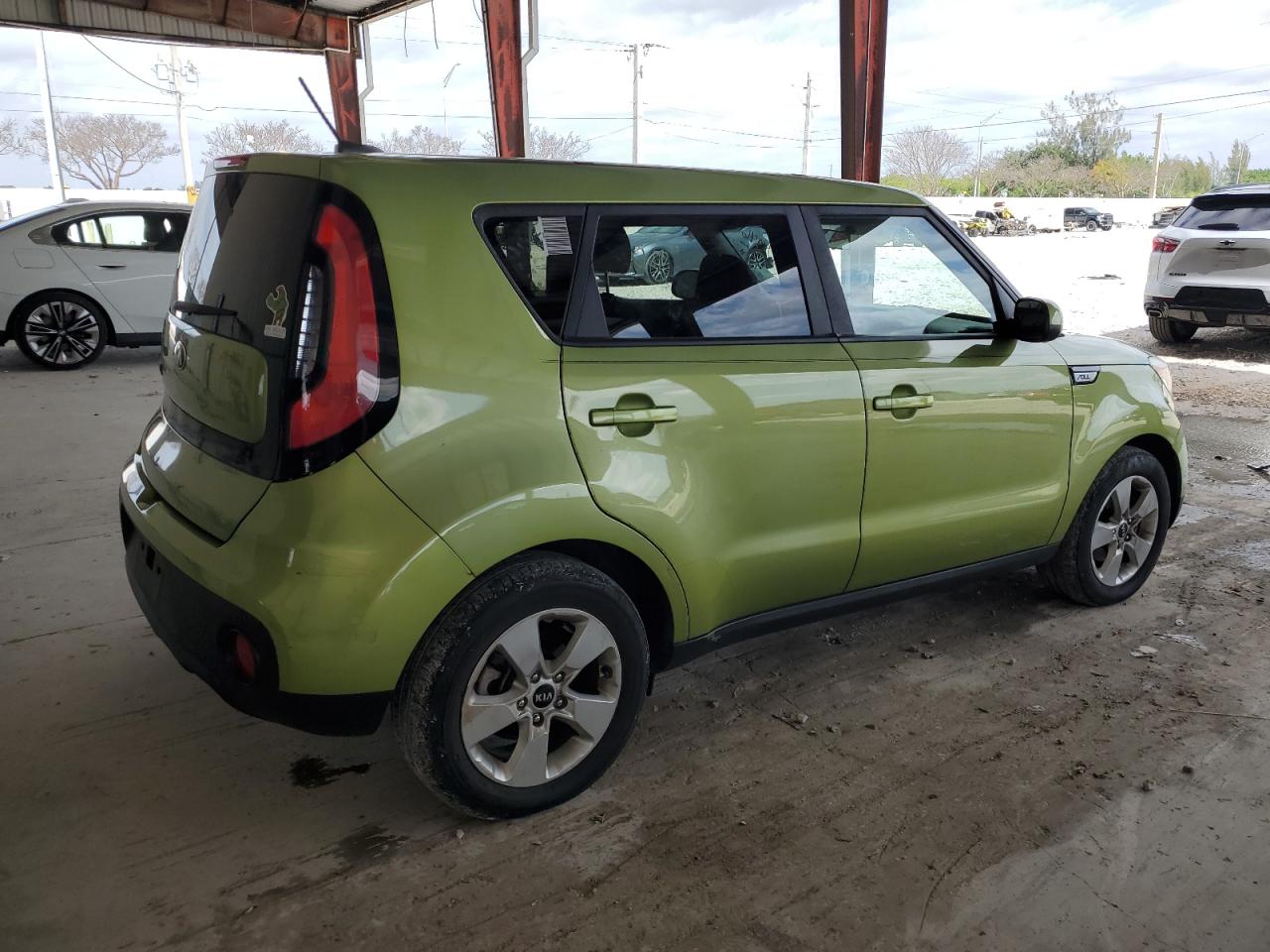 KNDJN2A20H7884946 2017 Kia Soul