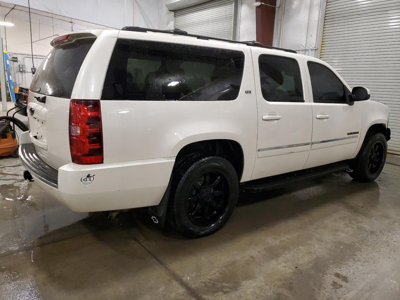 1GNSKKE70DR246141 2013 Chevrolet Suburban K1500 Ltz