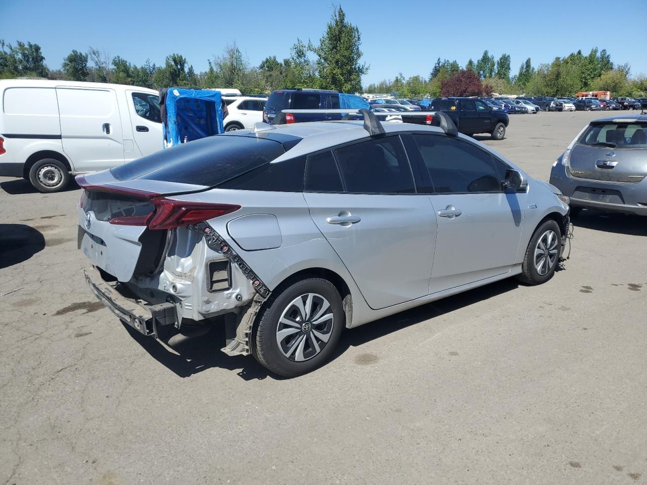 TOYOTA PRIUS PRIM 2017 silver  hybrid engine JTDKARFP8H3053392 photo #4