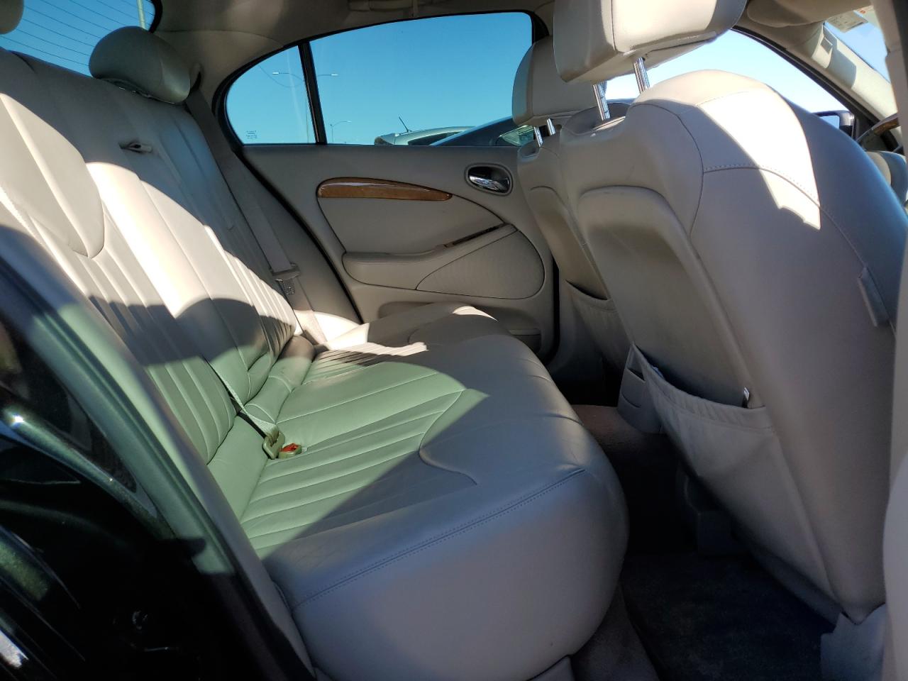 SAJDA01C41FL83044 2001 Jaguar S-Type