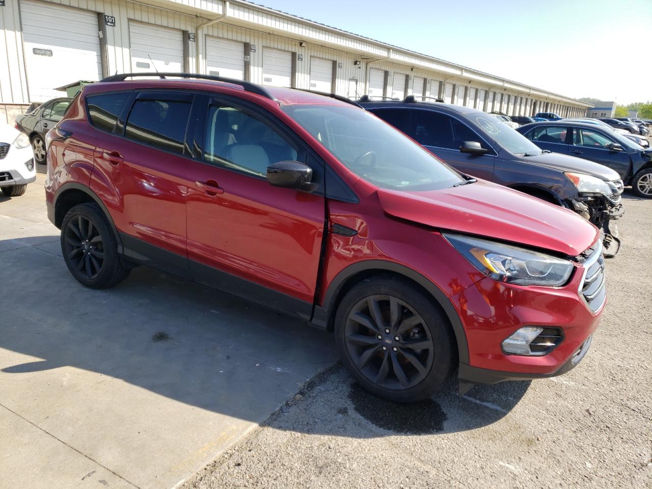 1FMCU0GD5JUD18096 2018 Ford Escape Se