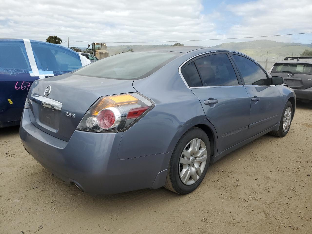 1N4AL2AP7AN404264 2010 Nissan Altima Base