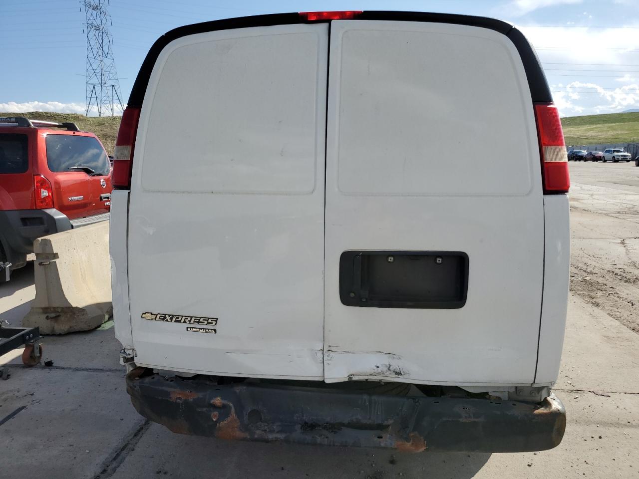 1GCWGFCF3F1117423 2015 Chevrolet Express G2500