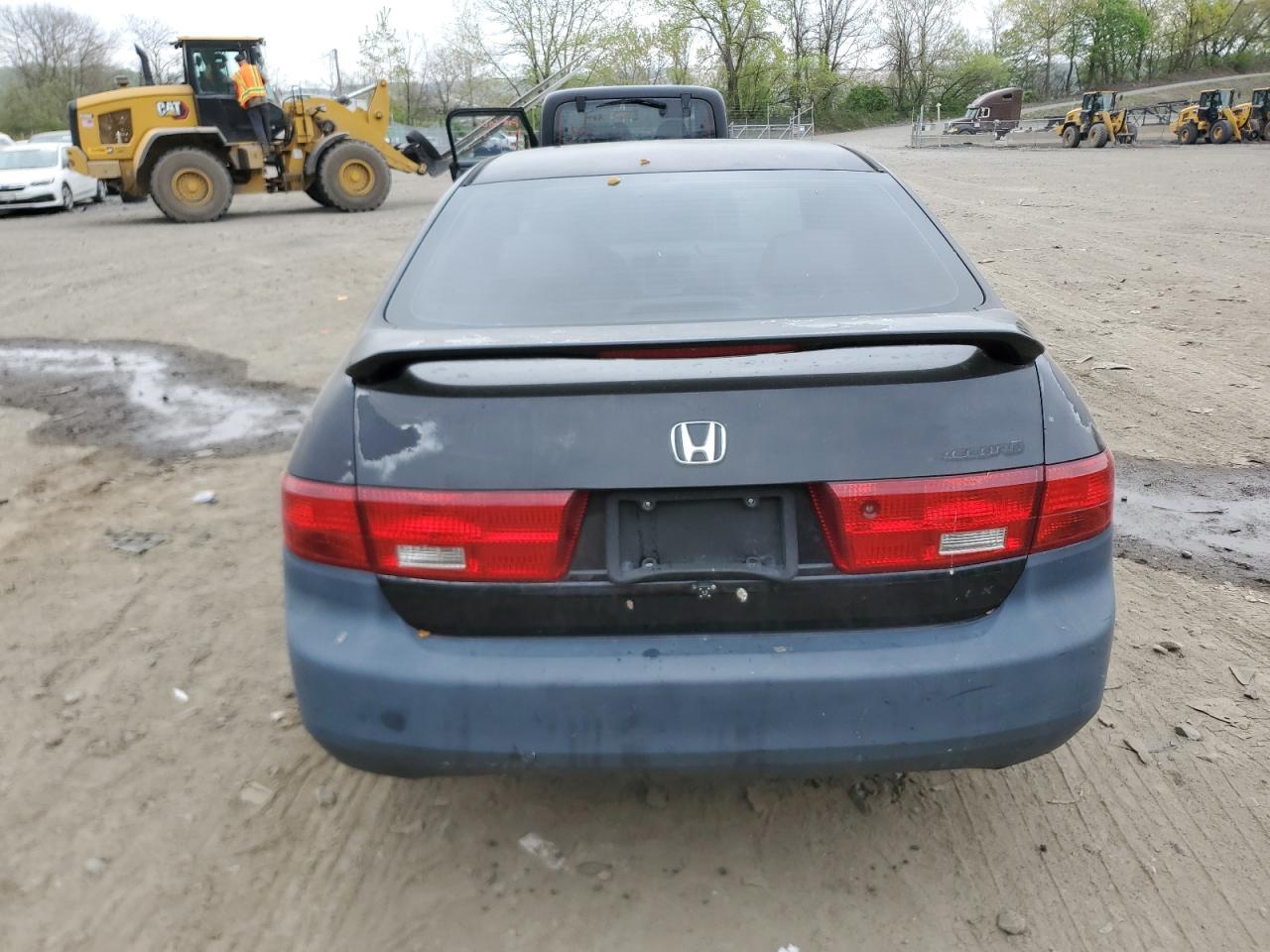 1HGCM56455A126267 2005 Honda Accord Lx