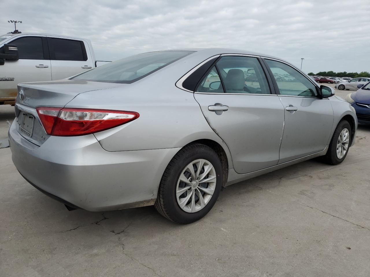 4T4BF1FK8FR516177 2015 Toyota Camry Le