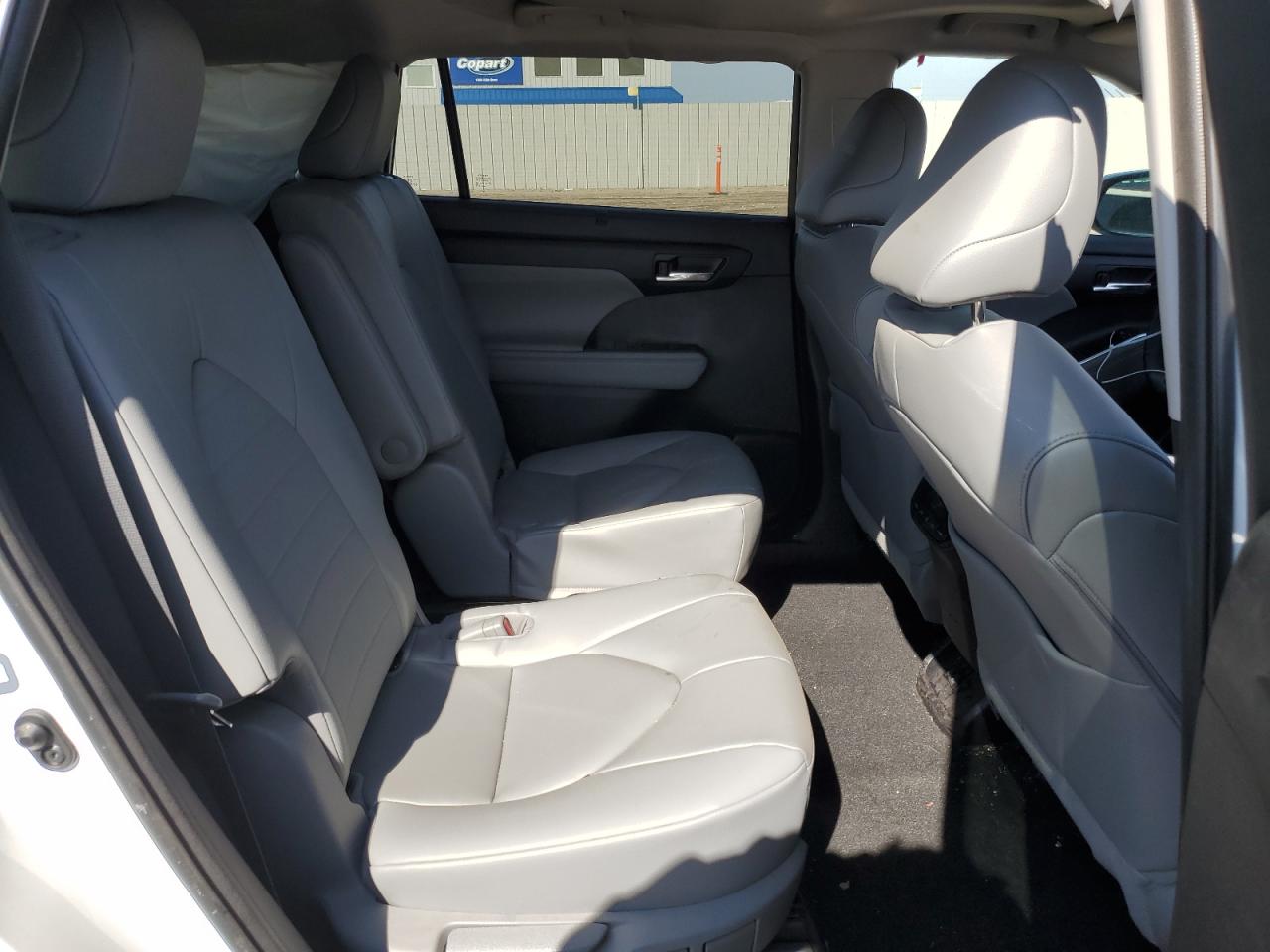 5TDKDRBH4PS025057 2023 Toyota Highlander L