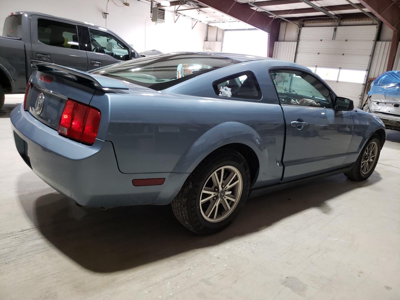 1ZVFT80N355152292 2005 Ford Mustang