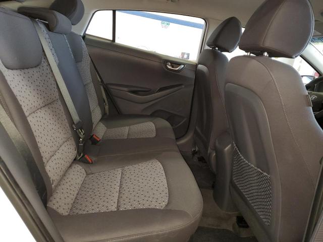 2017 HYUNDAI IONIQ BLUE - KMHC65LC8HU049963