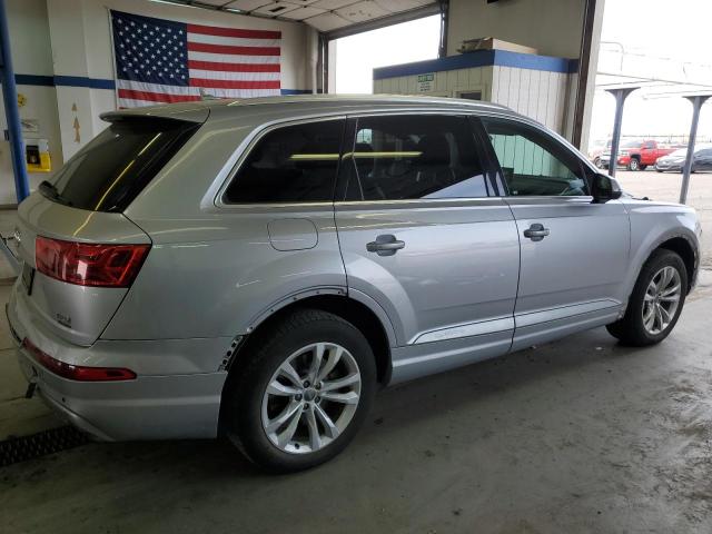 VIN WA1LHAF75JD035864 2018 Audi Q7, Premium Plus no.3