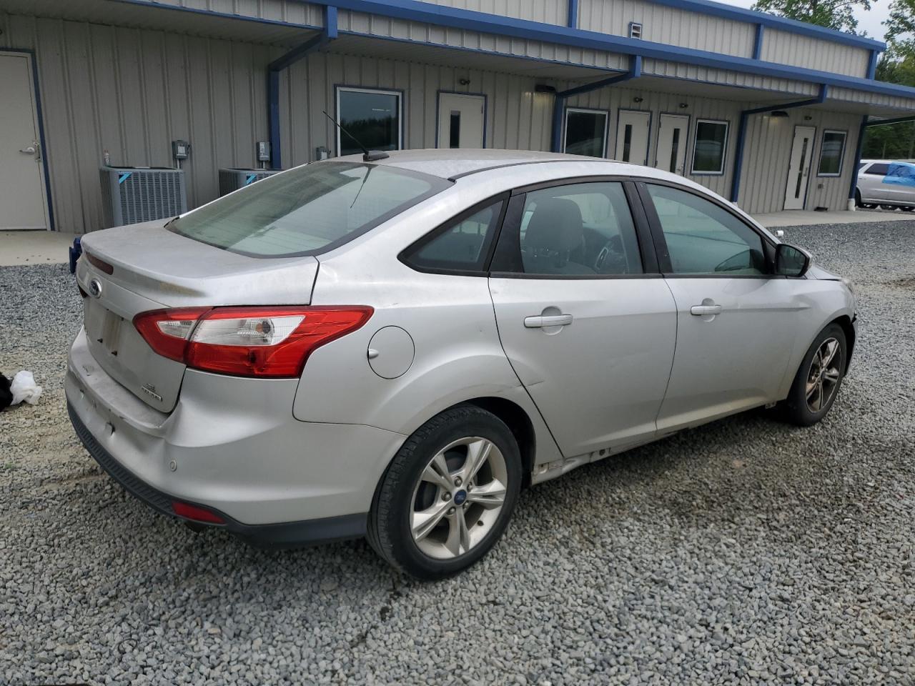 2013 Ford Focus Se vin: 1FADP3F22DL360162