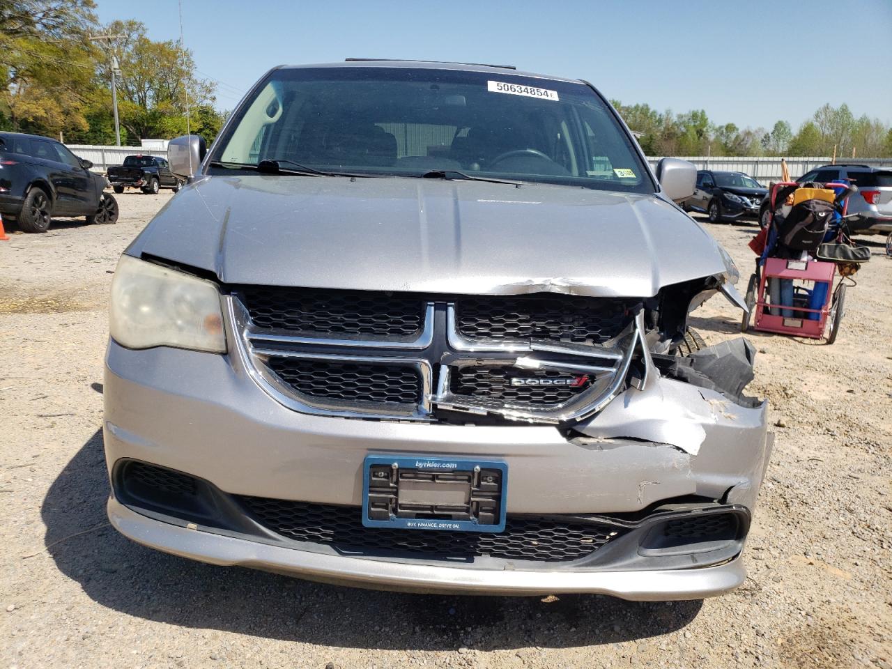 2C4RDGCG3DR637599 2013 Dodge Grand Caravan Sxt