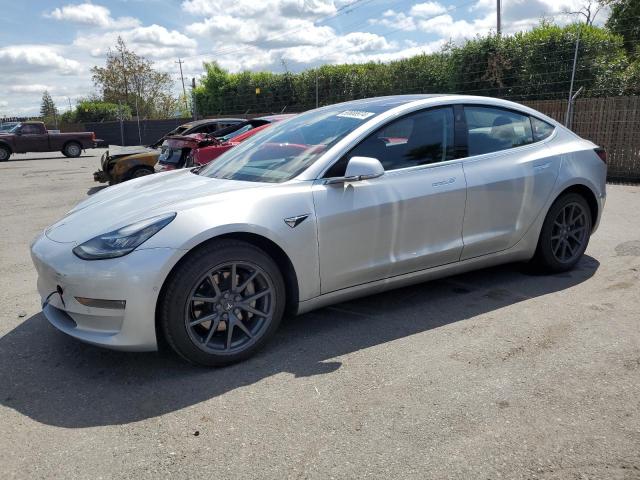 Lot #2524272050 2018 TESLA MODEL 3 salvage car