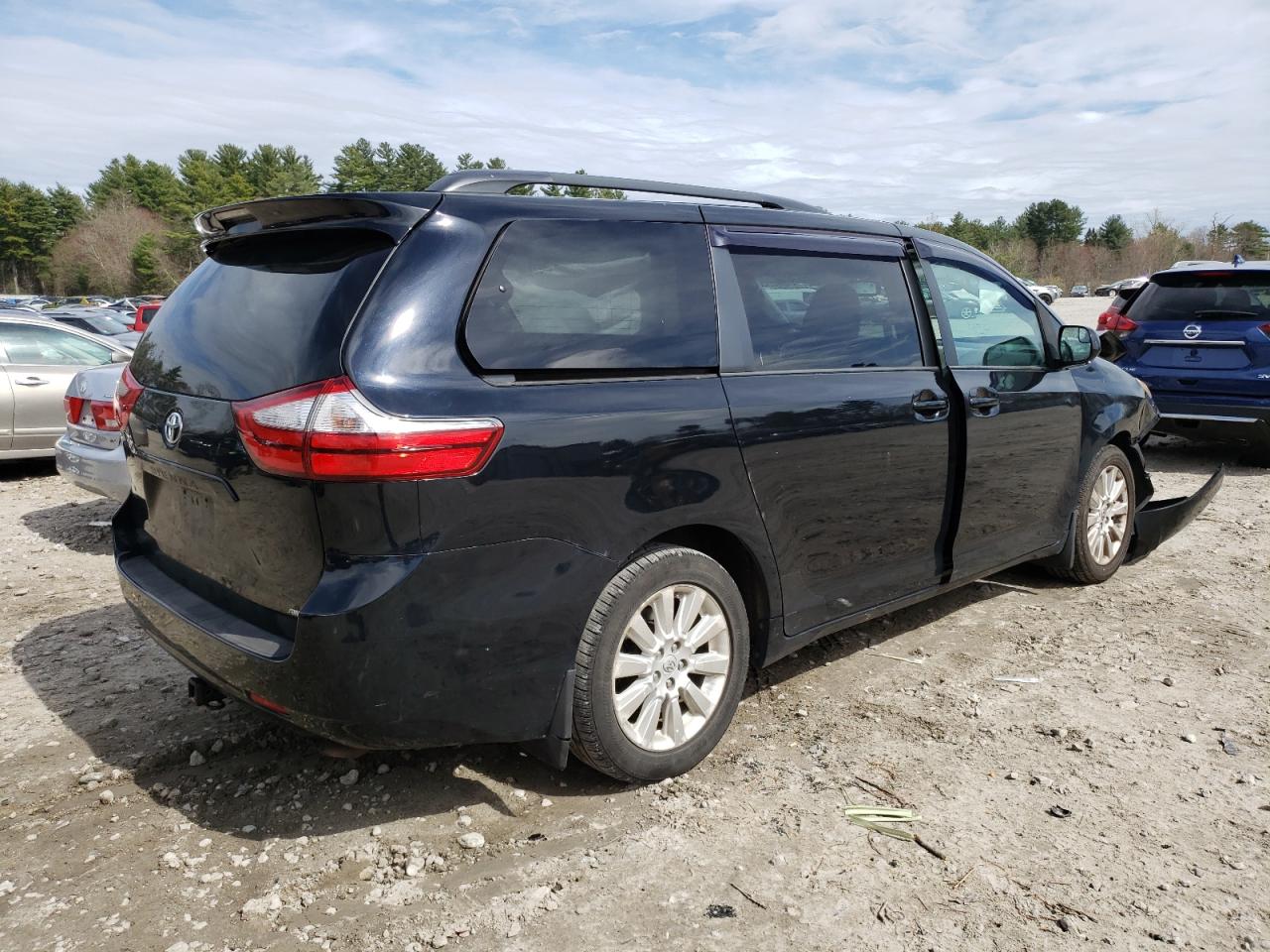 5TDJK3DC1FS119766 2015 Toyota Sienna Le