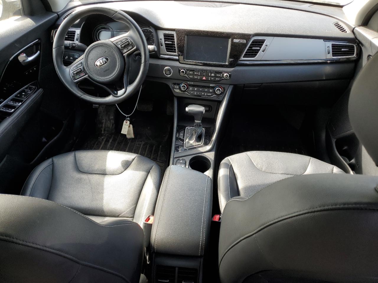 KNDCE3LC1J5120934 2018 Kia Niro Touring