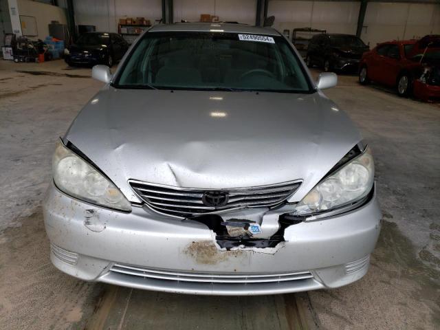 2005 Toyota Camry Le VIN: 4T1BE30K35U057348 Lot: 52490554