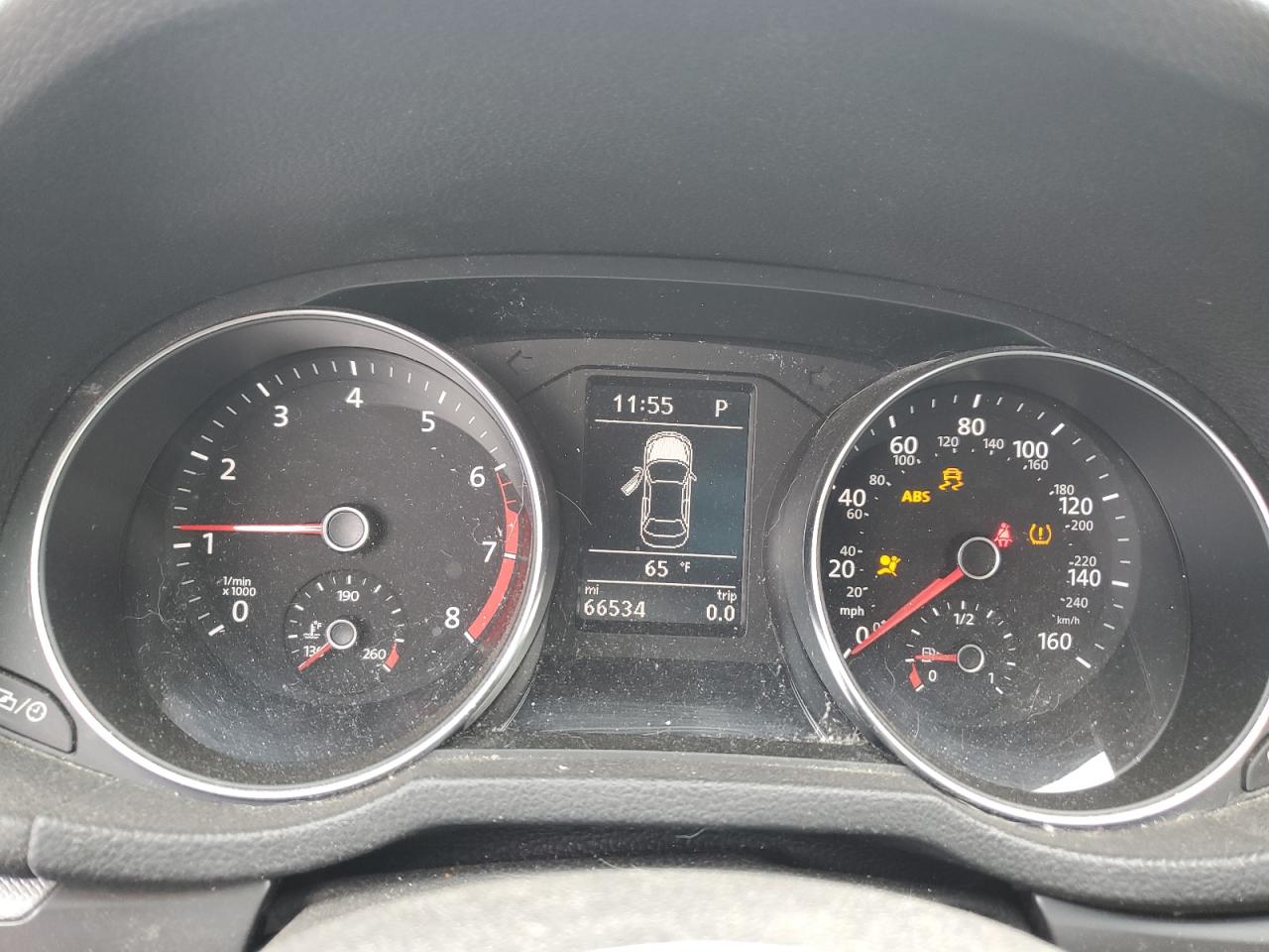 1VWAA7A36JC047937 2018 Volkswagen Passat S